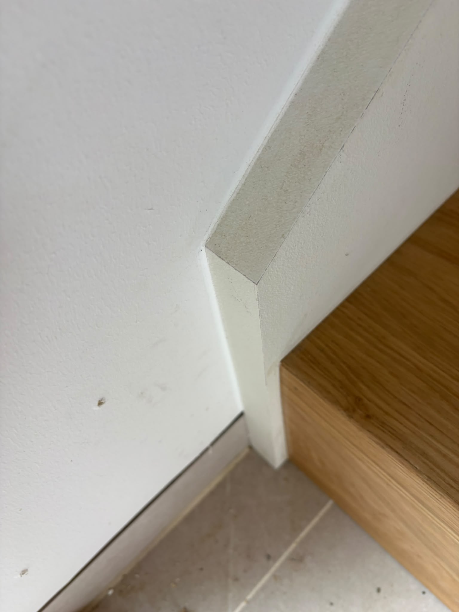 Wangenabschluss an unterster Stufe