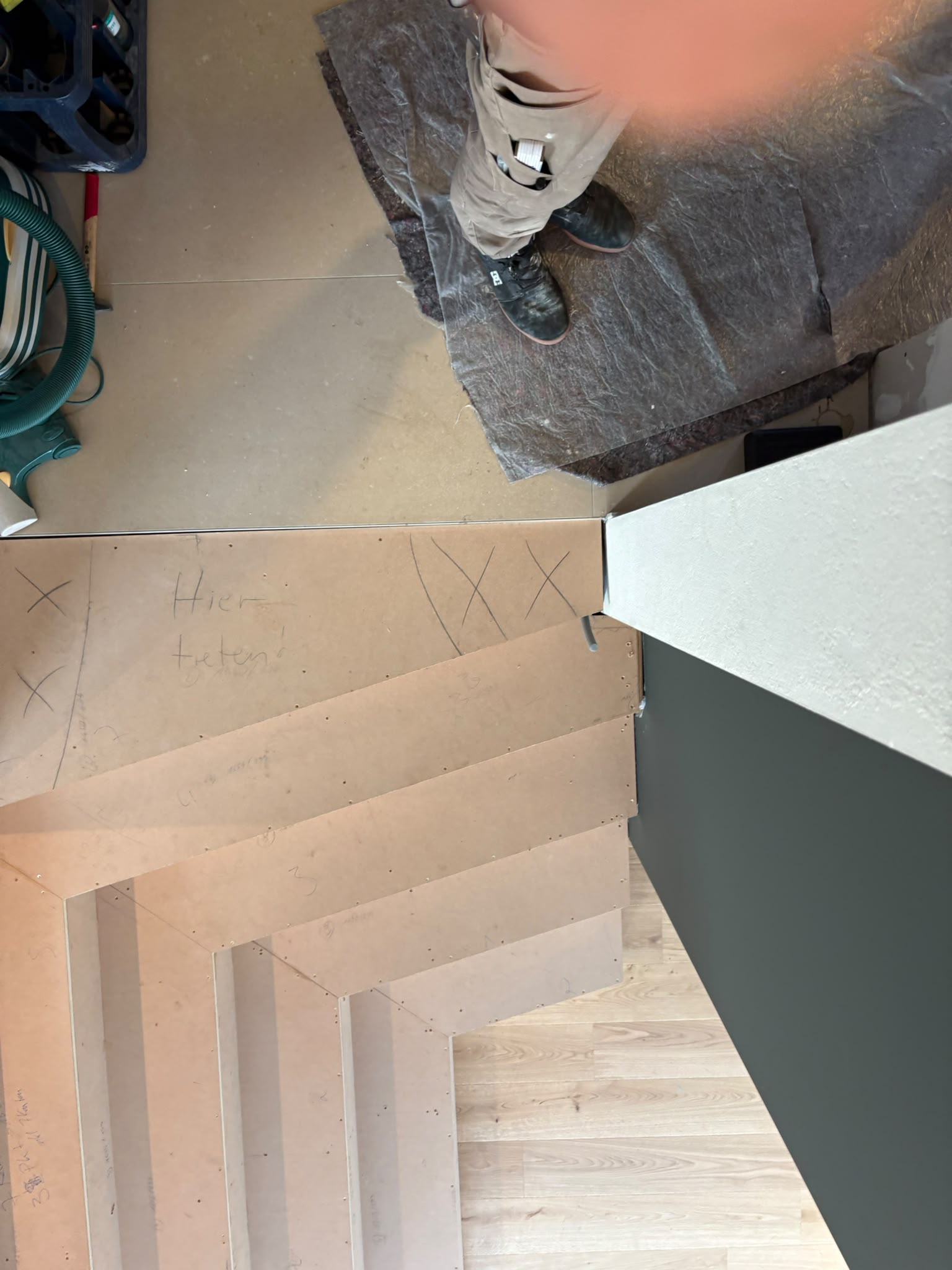 Treppenunterbau beim Anzeichnen